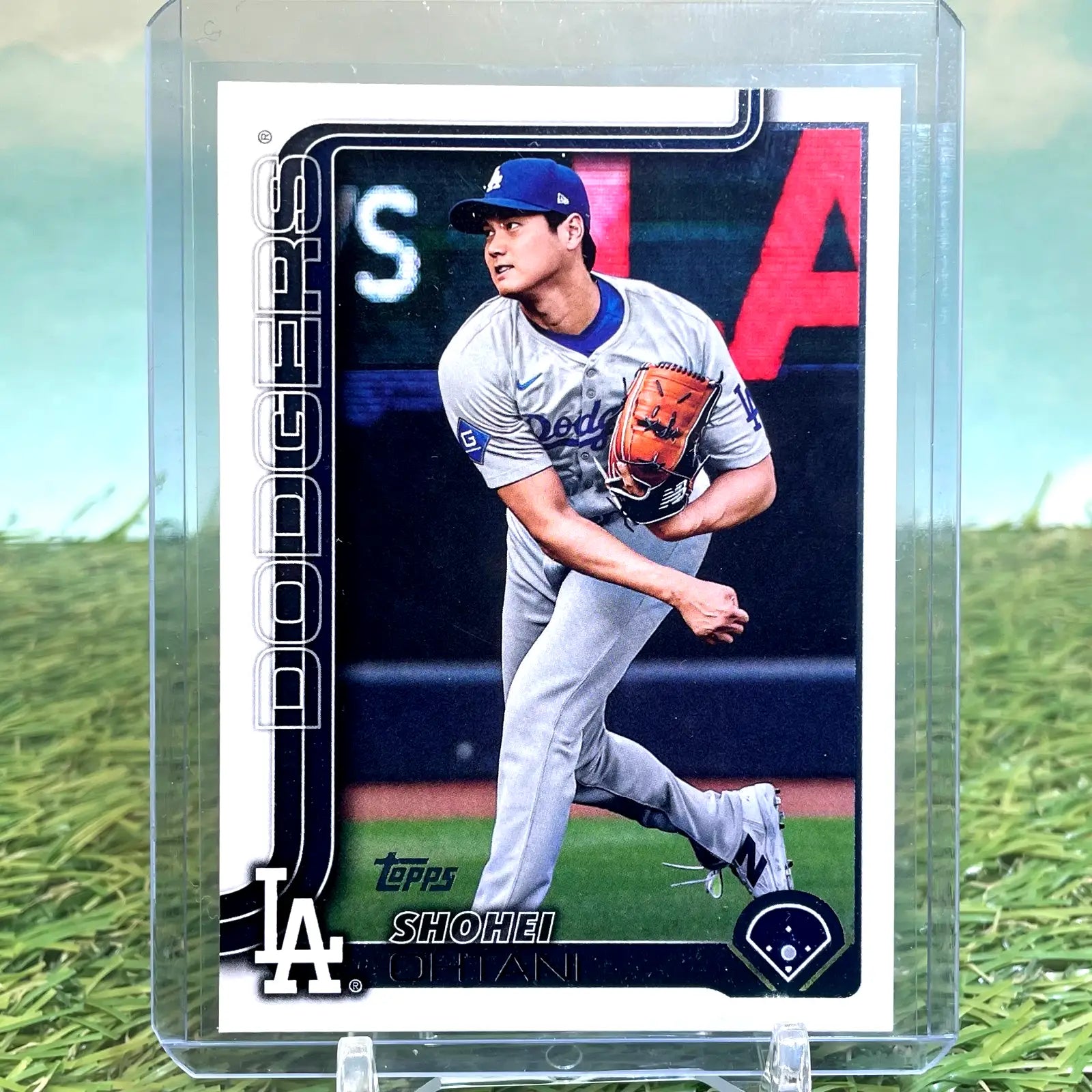 2025 Topps Series 2 Shohei Ohtani #400 Los Angeles Dodgers