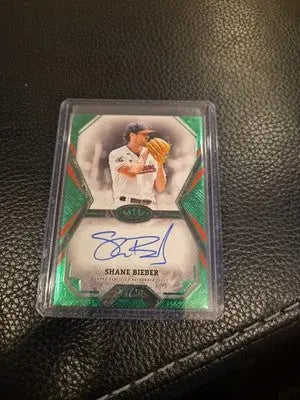 2025 topps tier one shane bieber auto /49 - Baseball Card Single