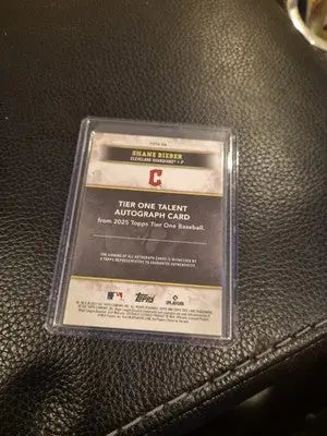 2025 topps tier one shane bieber auto /49 - Baseball Card Single