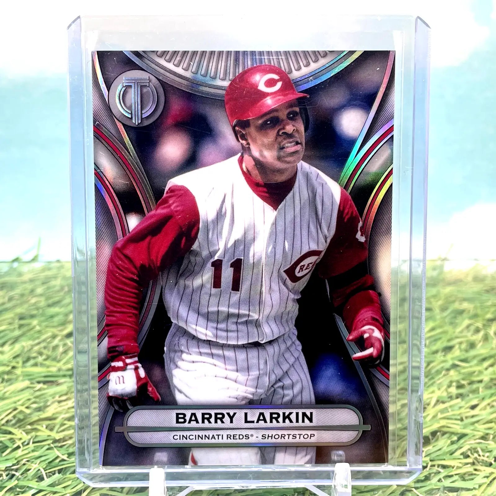 2025 Topps Tribute BARRY LARKIN Base Refractor Cincinnati Reds - Baseball Card Single