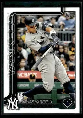 2025 Topps Update Legends Unite #US86 New York Yankees