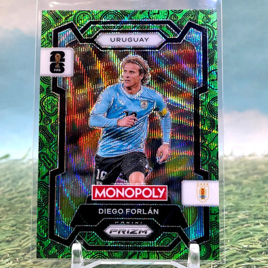2026 Panini Monopoly Prizm World Cup Diego Forlán Green Wave Uruguay #68 CG60