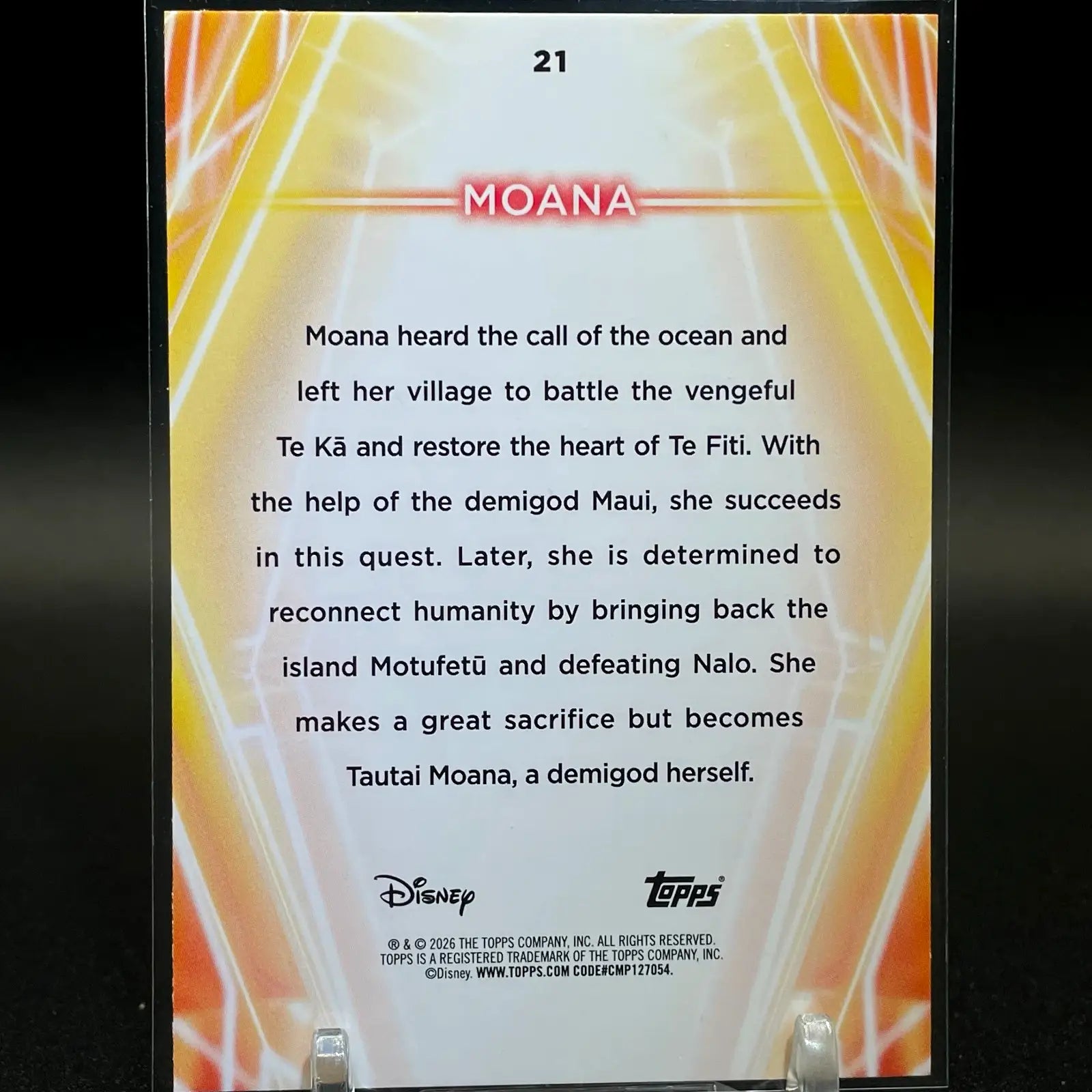 2026 Topps Disney Neon #21 Moana Moana 2 Wayfinder Diamante