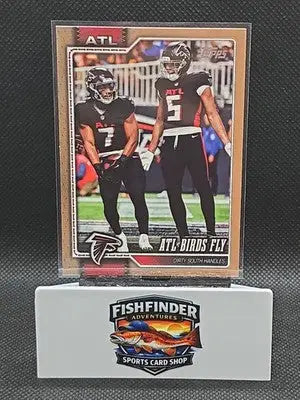 2026 Topps Flagship Football #298 Atlanta Falcons ’Atl Birds Fly’ Gold /2026 - Football Card Single