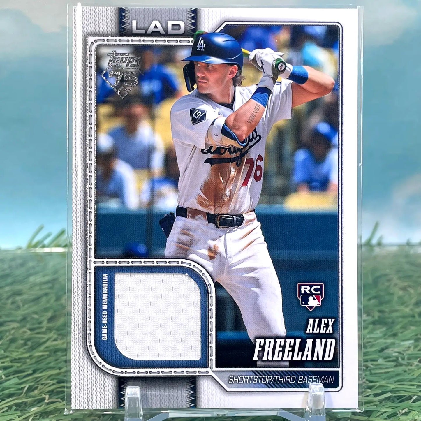 2026 Topps Series 1 Alex Freeland Relic Rookie (RC) LA Dodgers KM21 - Baseball Card Single