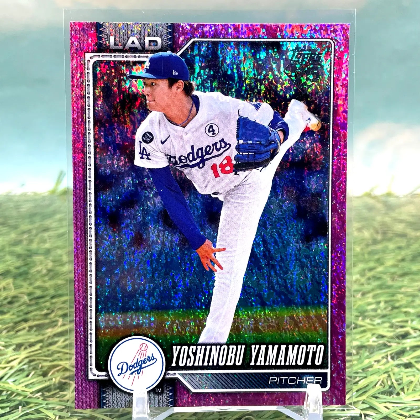 2026 Topps Series 1 Yoshinobu Yamamoto Pink Glitter Holo Foil Dodgers #90 - Baseball Card Single