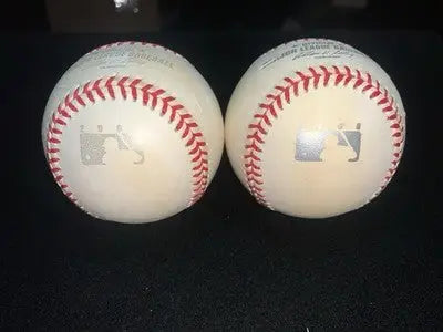 2x Rawlings Official Major League Baseball 2000 Millennium Baseball Silver Print - Baseball Card Single