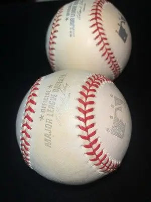 2x Rawlings Official Major League Baseball 2000 Millennium Baseball Silver Print - Baseball Card Single