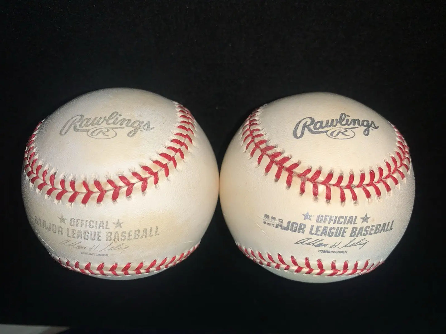 2x Rawlings Official Major League Baseball 2000 Millennium Baseball Silver Print - Baseball Card Single