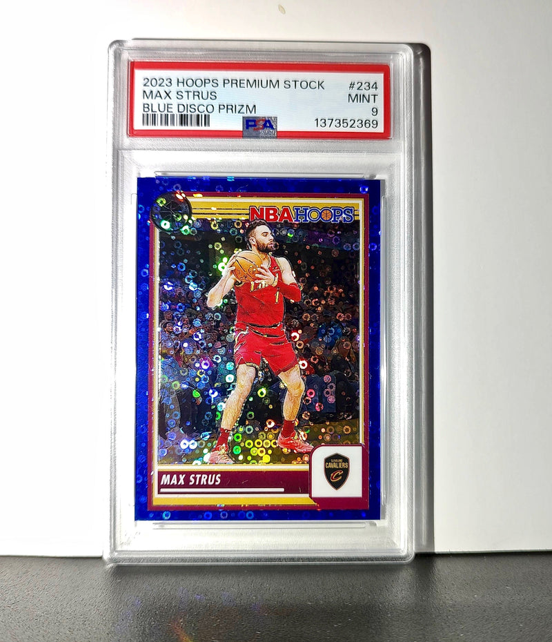 Max Strus 2023 Panini Hoops Premium #234 27/99 Blue Disco Prizm PSA 9 Mint