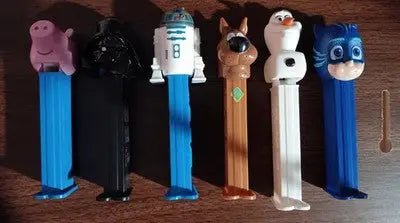 6 PEZ DISPENSERS R2-D2 DARTH VADER Scooby Doo Olaf PJ Masks Peppa Pig Pre-Owned - Collectibles
