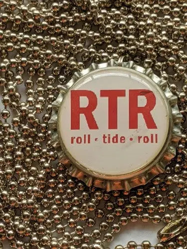 7 -Roller Derby bottle-cap ball chain necklace - Collectibles