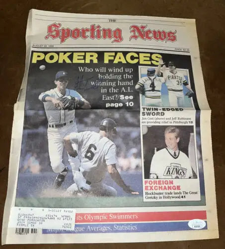 Alan Trammell August 22, 1988 issue of The Sporting News featuring trading cards