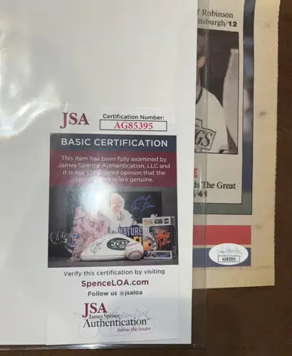 JSA authentication sticker on Alan Trammell Sporting News trading cards item