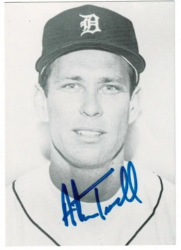 Alan Trammell Signed Photo Autographed Auto Baseball for collectors and fans