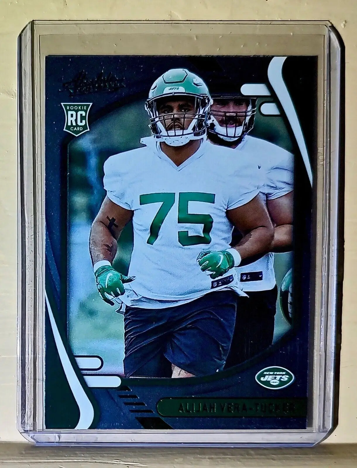 Alijah Vera-Tucker 2021 Panini NFL Absolute Green Parallel #199 Rookie Card - Football Card Single