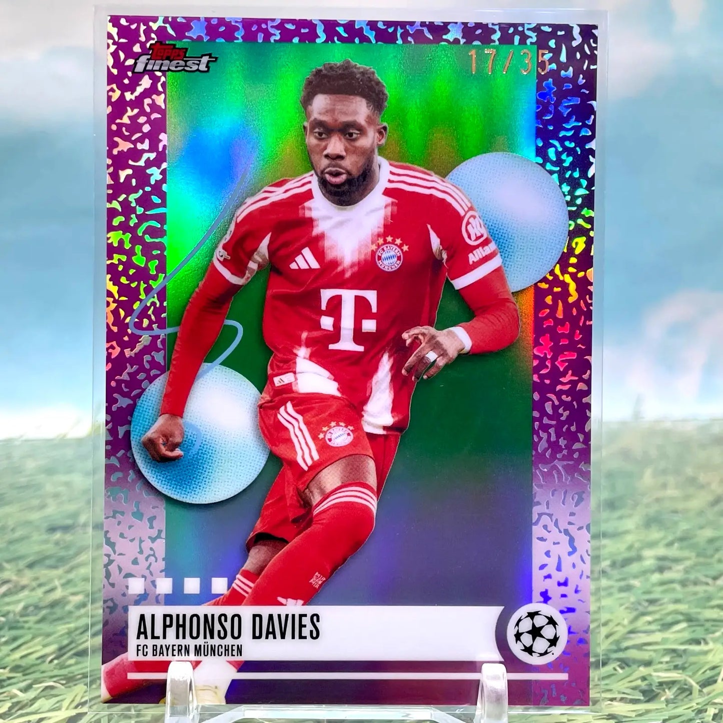 Alphonso Davies 2025-26 Topps Finest UCC Uncommon Green /35 Bayern Munich