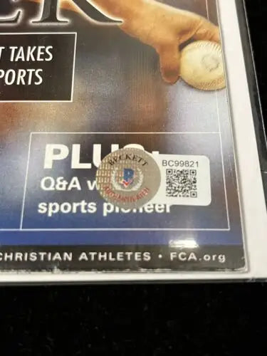Beckett authentication sticker on ANDY PETTITTE SIGNED April 2010 STV Faith Sport MAGAZINE AUTO