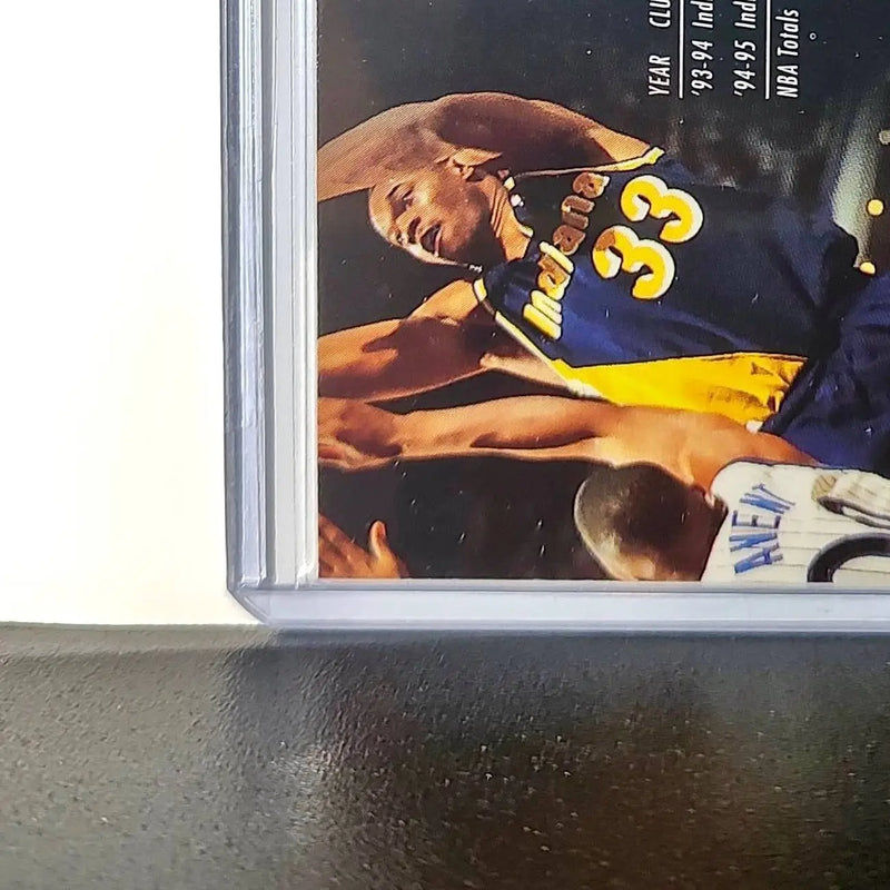 Antonio Davis 1995-96 Flair NBA #54 Card Indiana Pacers