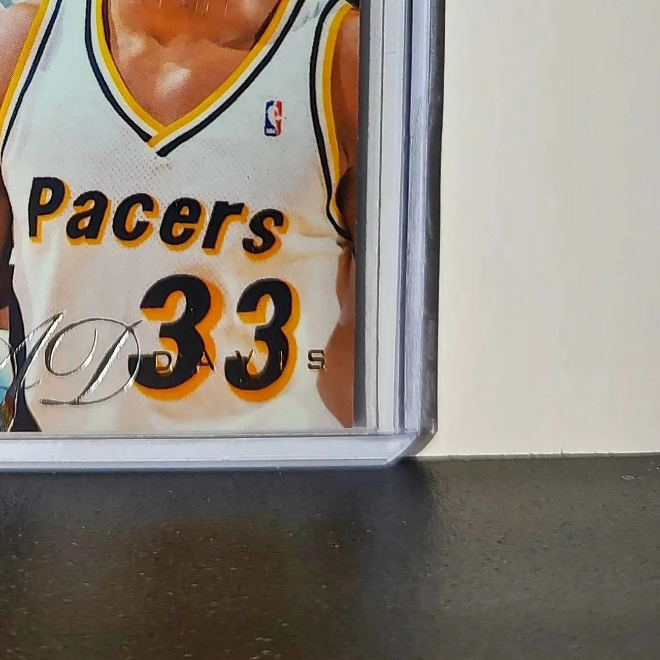 Antonio Davis 1995-96 Flair NBA #54 Card Indiana Pacers