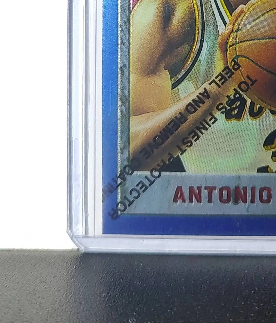 Antonio Davis 1995-96 Topps Finest NBA #211 Card Indiana Pacers - Basketball Card Single
