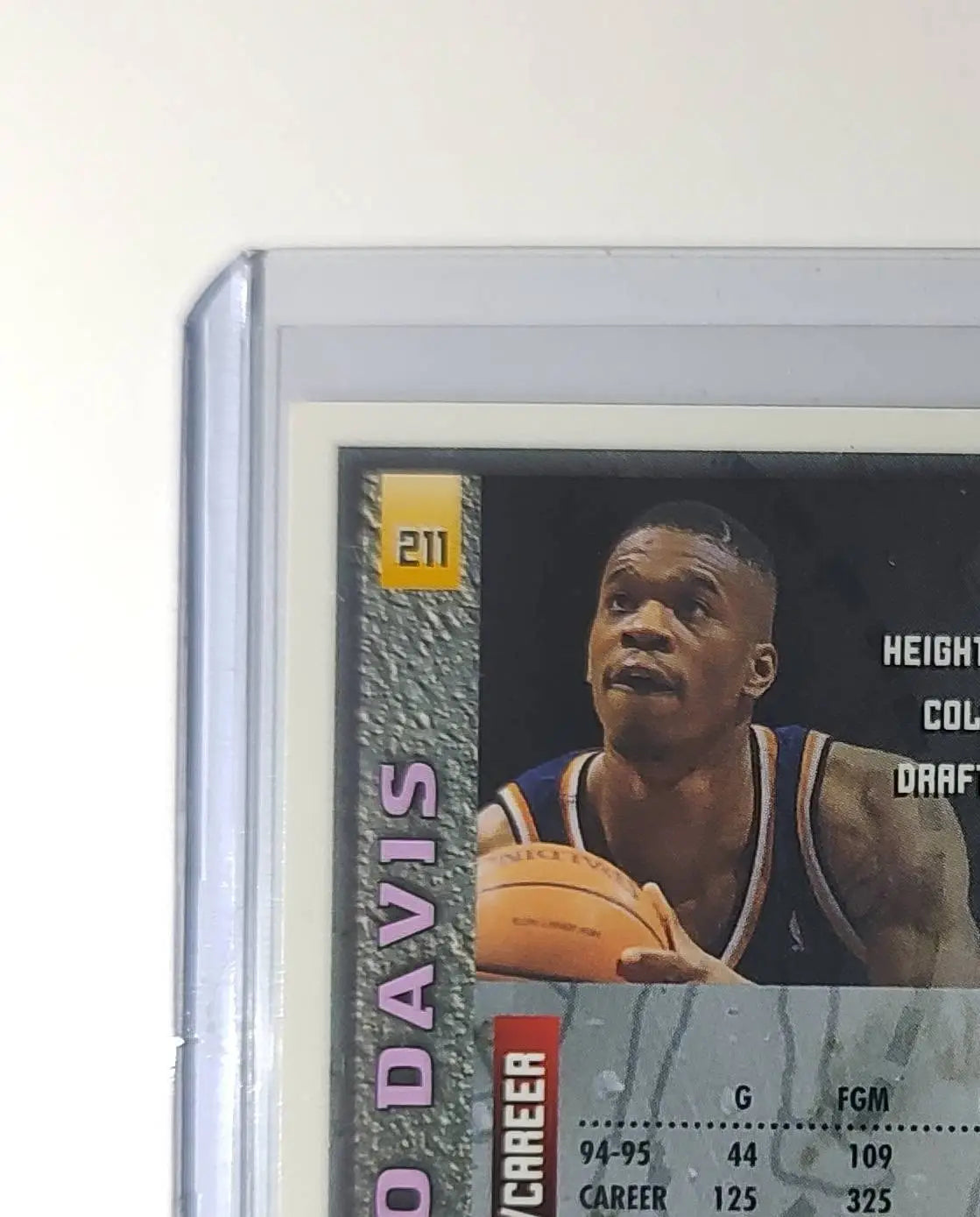 Antonio Davis 1995-96 Topps Finest NBA #211 Card Indiana Pacers - Basketball Card Single