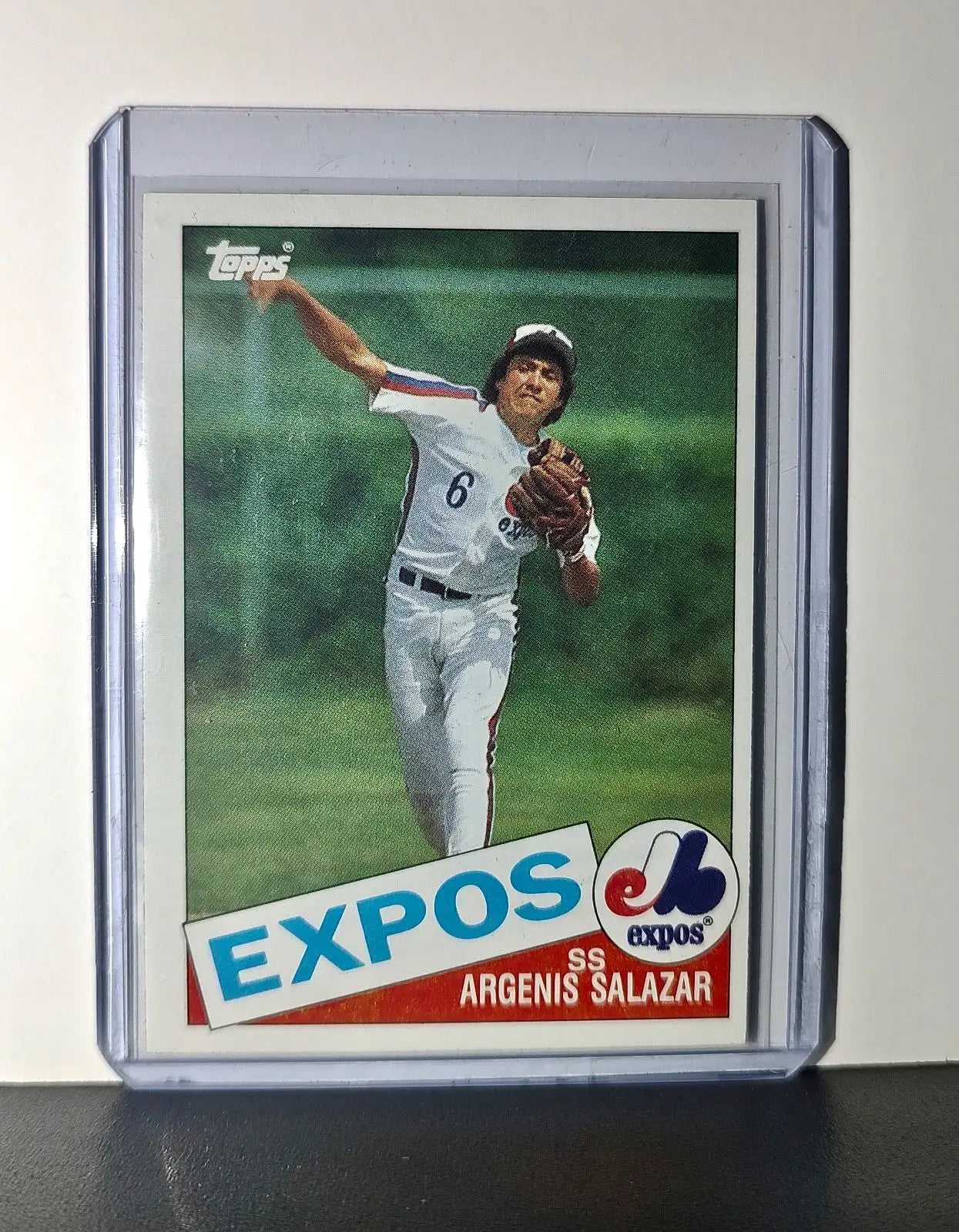 Argenis Salazar 1985 Topps MLB #154 Baseball Card Montreal Expos - Baseball Card Single