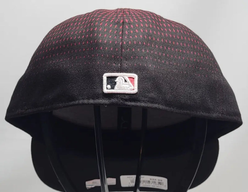 Black and red Arizona Diamondbacks fitted field fitted hat size 7-1/2