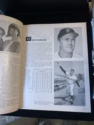 AUTO 1971 San Francisco Giants Yearbook Mays McCovey Marichal 24 Signatures JSA - Sports Memorabilia