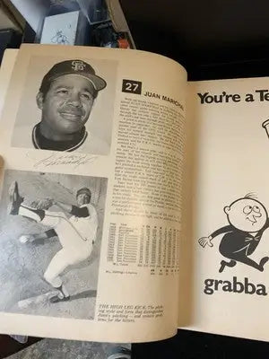 AUTO 1971 San Francisco Giants Yearbook Mays McCovey Marichal 24 Signatures JSA - Sports Memorabilia