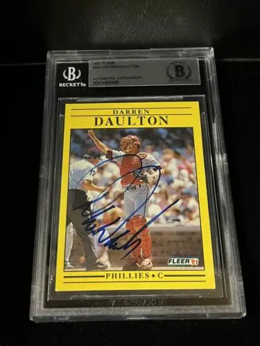 Darren Daulton autographed baseball card from AUTO 1991 Fleer Philadelphia Phillies BAS BGS