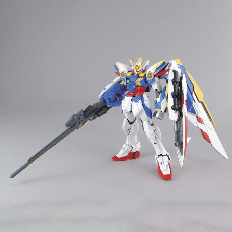 Bandai Mobile Suit Gundam Gundam Wing Endless Waltz: Wing Gundam EW Master Grade 1:144 Scale Model Kit
