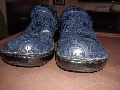 BOC Womens Peggy Clog Shoes Blue/Black Floral Wedge Heels Slip Ons 8M Not Worn