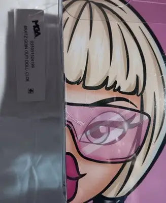 BRATZ GOIN’ OUT! CLOE AKA ’Angel’ Fashion Doll~Purse Glasses Brush Beautiful NIB