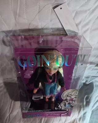 BRATZ GOIN’ OUT! CLOE AKA ’Angel’ Fashion Doll~Purse Glasses Brush Beautiful NIB