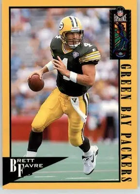 Brett Favre - 1995 Classic NFL Experience - #35 - Gold Football - Football Card Single
