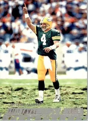 Brett Favre - 2002 Stadium Club - #125 - Football - Football Card Single