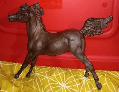 Breyer Reeves Horse Limited Edition 01889/10,000 DARK BROWN 8.5’’ X 10’’ Pre-Owned
