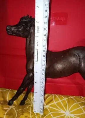 Breyer Reeves Horse Limited Edition 01889/10,000 DARK BROWN 8.5’’ X 10’’ Pre-Owned