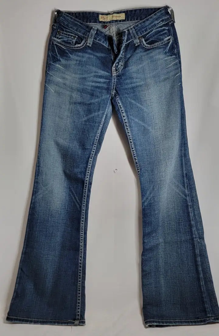 Buckle BKE Denim Sabrina - Size 28 x 29 - Embroidered Bootcut - Apparel