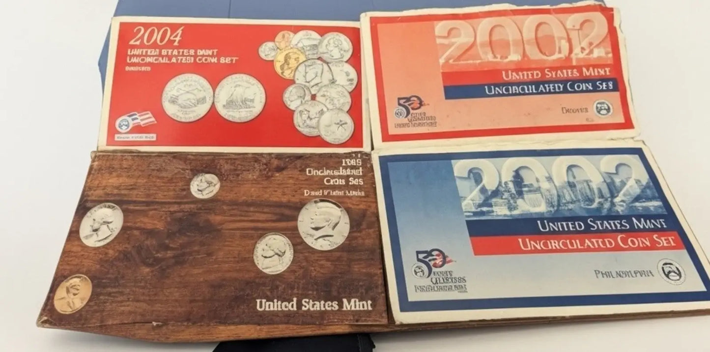 Bulk Lot of 4 U.S. Mint Uncirculated Sets – 1985‑P 2002 P & D 2004‑D – All Com - Coins & Currency
