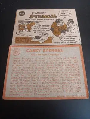 Casey Stengel - Two card LOT. Mgr cards. Topps 1960 #227. 1964 #324. VG - VG+ - Baseball Card Single