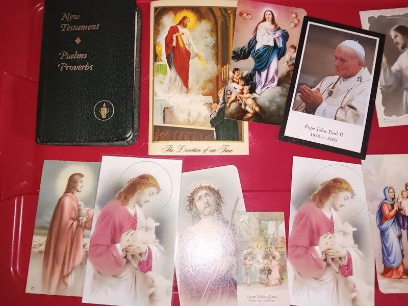 Catholic Christian Holy Prayer Cards 1981 New Testament Relic Cross Pendant Lot