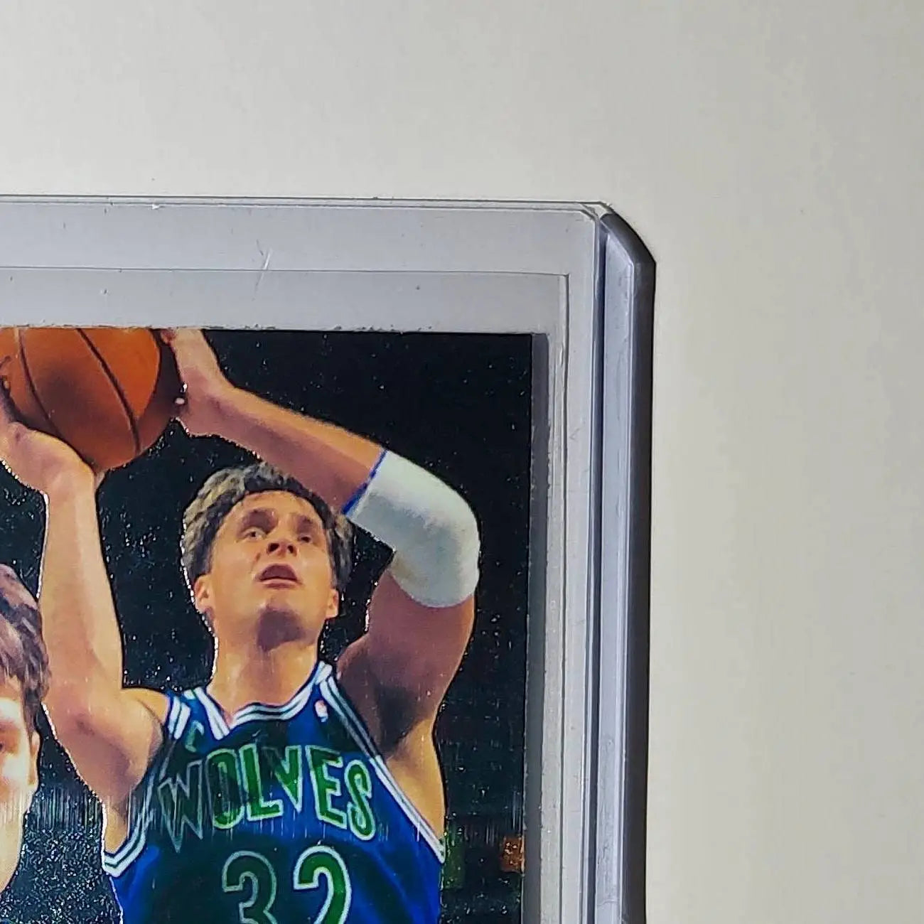 Christian Laettner 1995-96 Flair NBA #79 Card Timberwolves