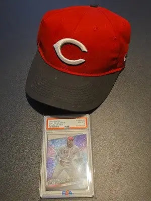 Cincinnati Reds Hat Lot With Elly Graded With 8 Card W Small Writing On Inside - Apparel