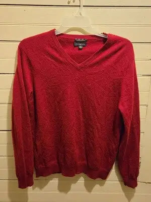 Club Room Sweater Mens M V-Neck 2-Ply 100% Cashmere Red Estate Holes Preowned - Apparel