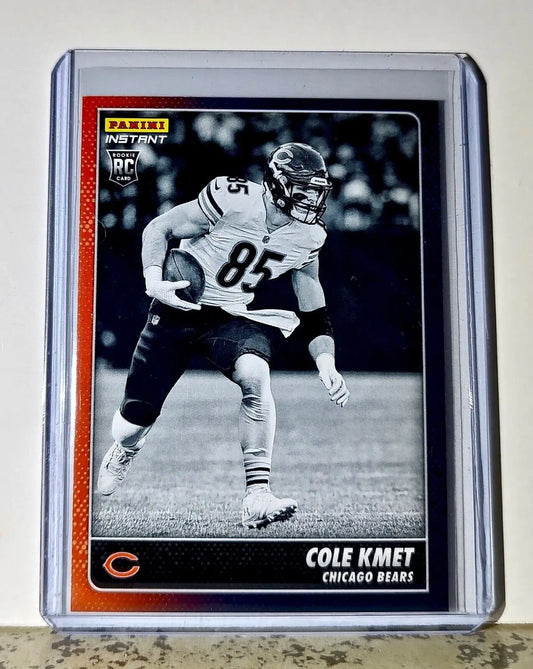 Cole Kmet 2020 Panini NFL #19 Black and White Rookies Card Bears 1 of 518 - Football Card Single