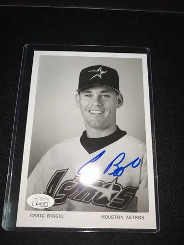 Craig Biggio Auto b&w 5x7 AUTO 1996 Houston Astros Team Issue Signed JSA Angled - Sports Memorabilia