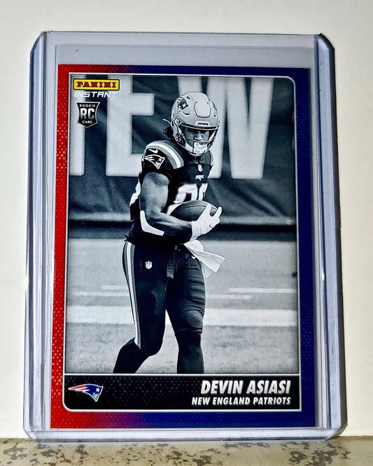 Devin Asiasi 2020 Panini NFL #3 Black and White Rookies Card Patriots 1 of 518 - Football Card Single