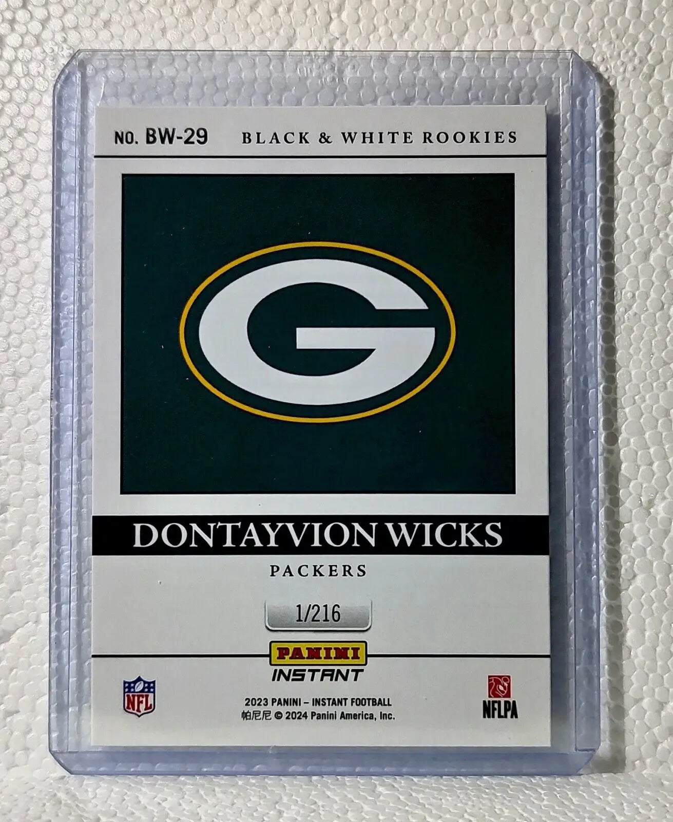 Dontayvion Wicks 2023 Panini NFL #29 Black & White Rookies Card Packers 1/216 - Football Card Single